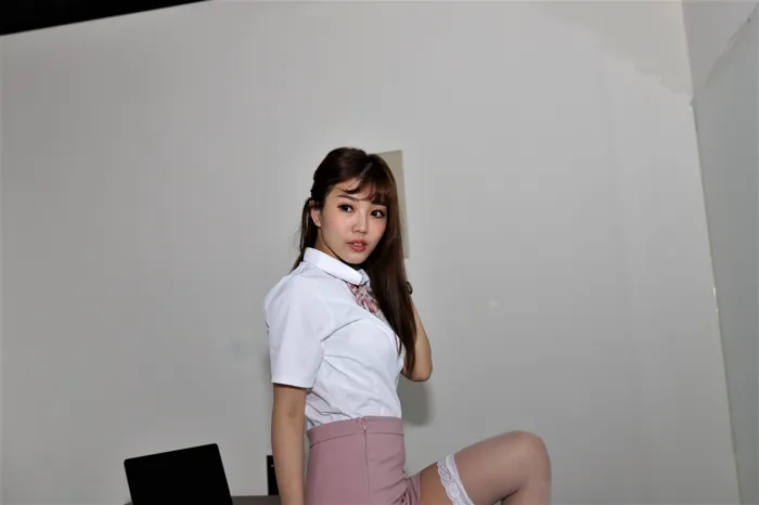 [Mzsock] NO.010 Long-legged beauty model Xiaoyu vs. Katie Office OL secretary Sexy outdoor shooting 2 street photography#[84P]-30