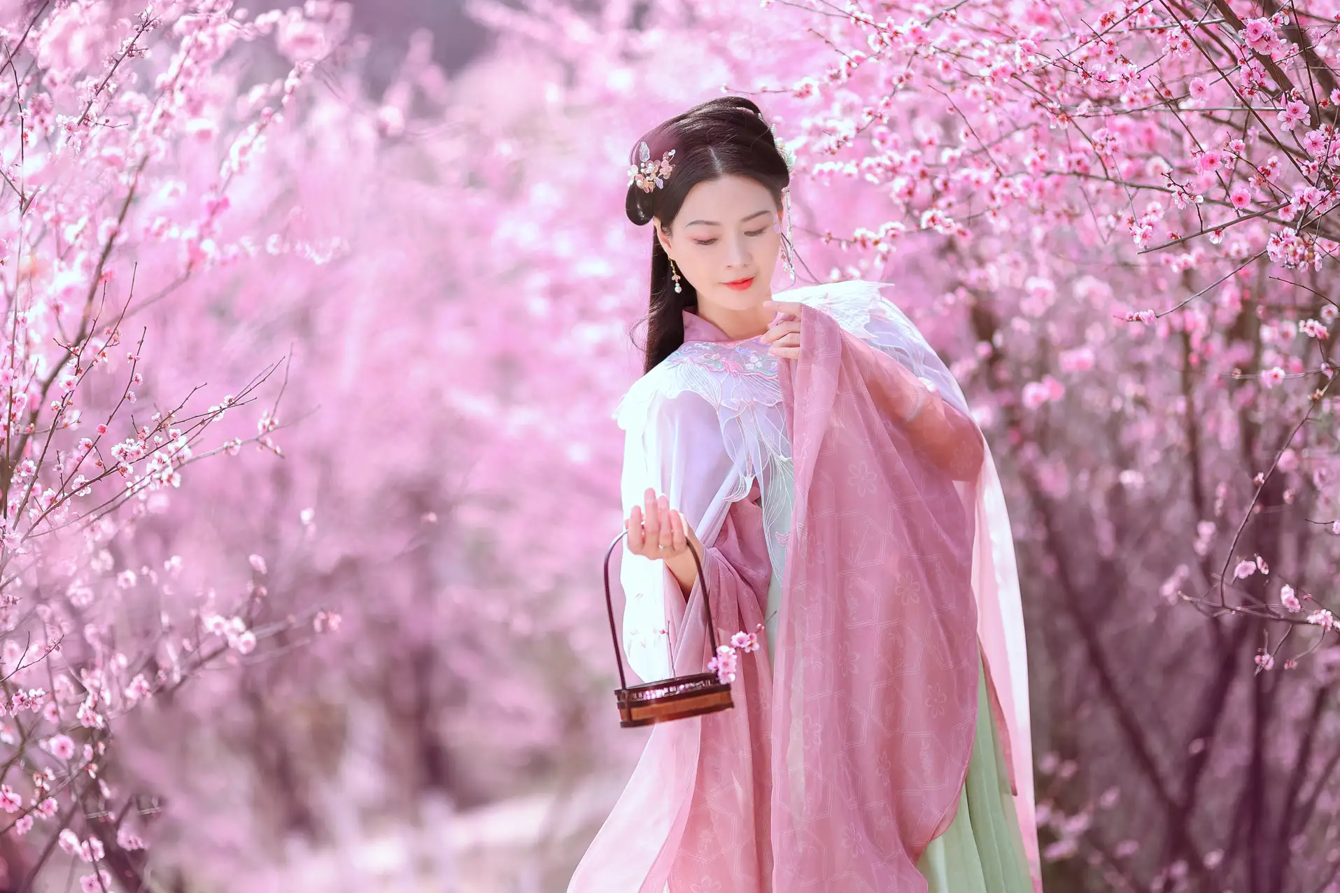 [YITUYU] 2022.05.31 Vol.1043 – Warm spring cherry color lotus#[38P]-36